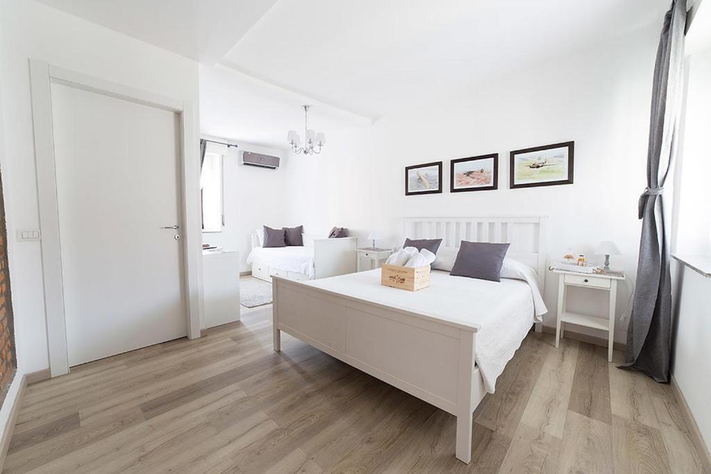 Il Giuelin Malpensa B&B 索马伦巴多 外观 照片